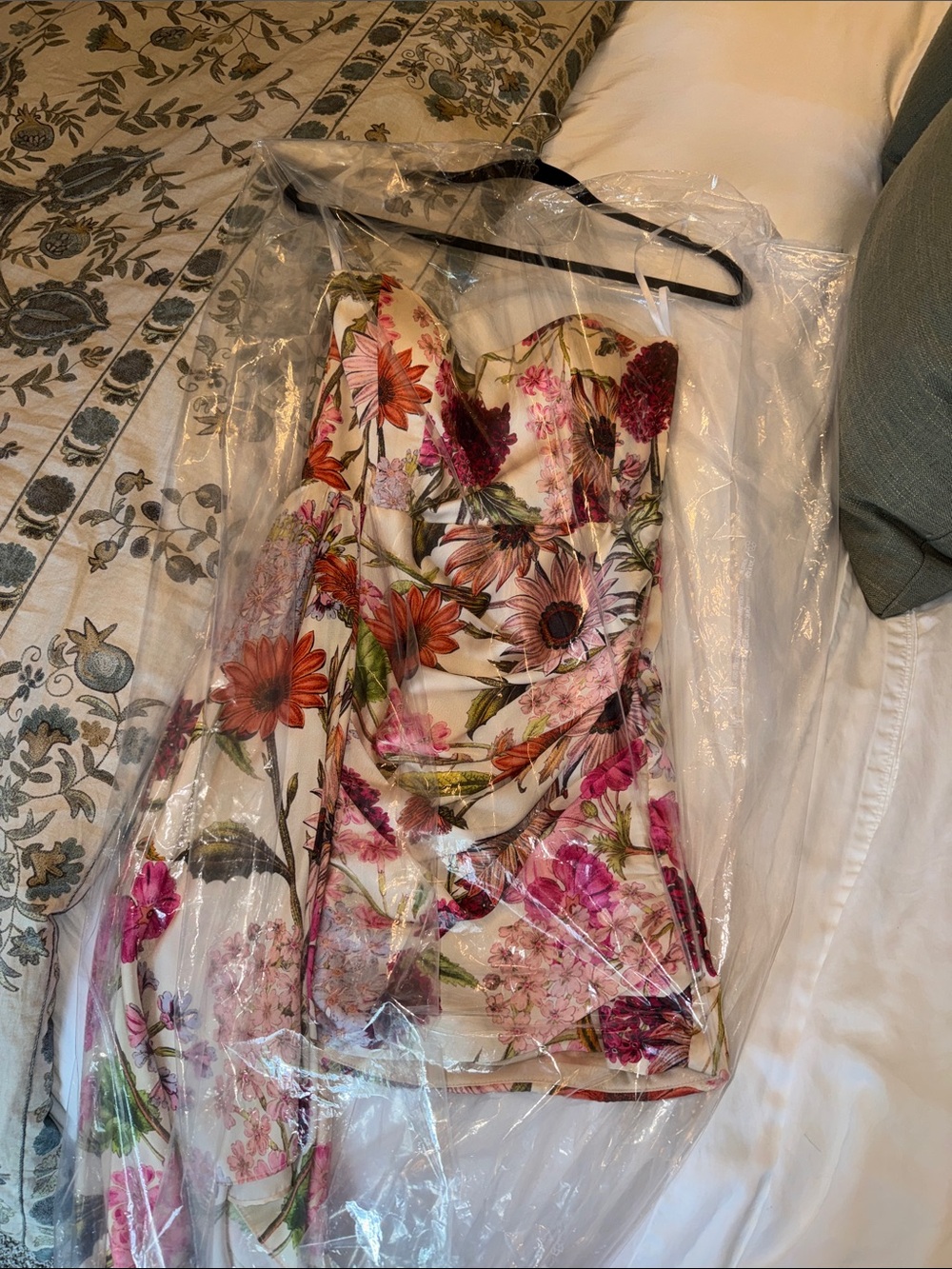 Katie May Chasing Dawn Gown in Pink Daisy Size small